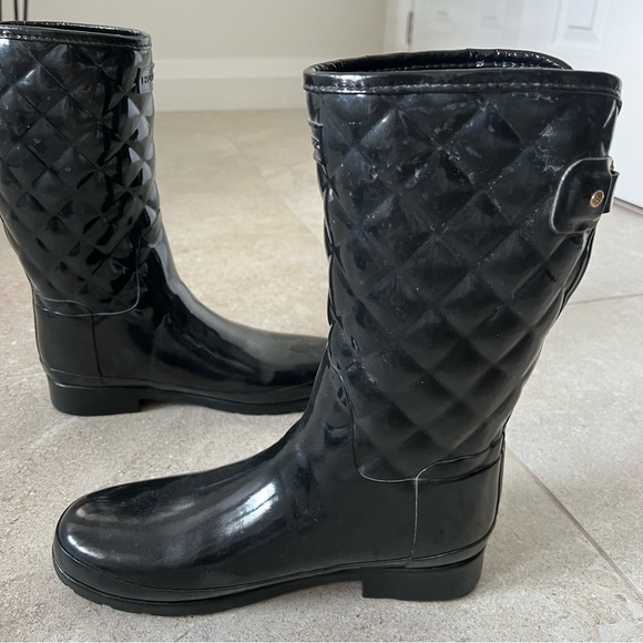 Women’s Hunter Black Adjustable Quilted Tall Rain Boots - US 10 - Picture 3 of 8